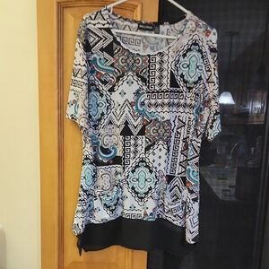 Nina Leonard Black and White Boxy Short Sleeve Blouse